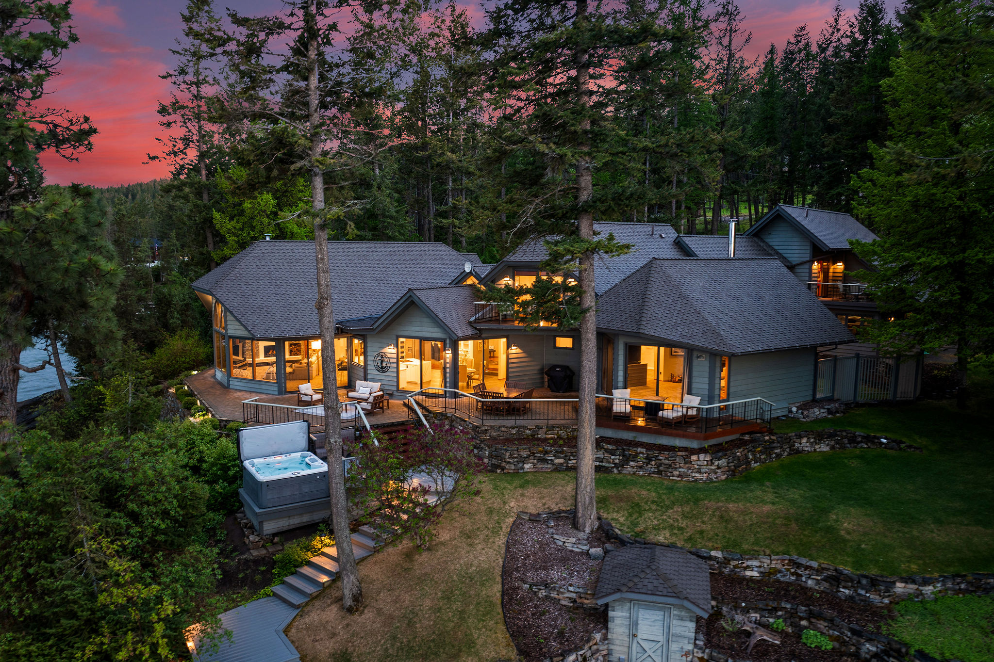 275 Tamarack Terrace