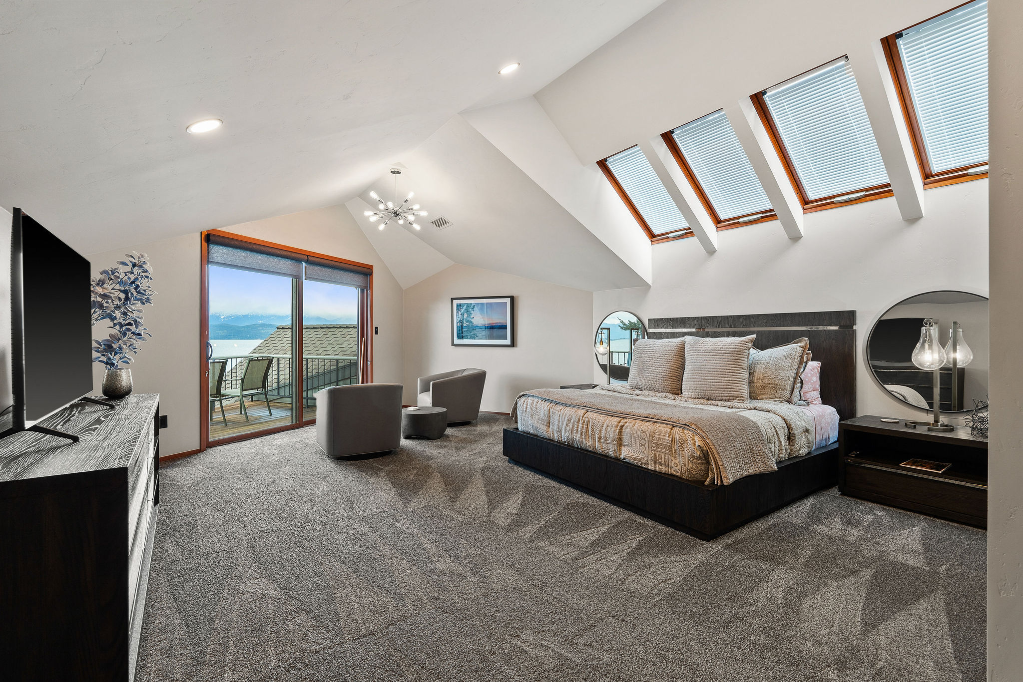 275 Tamarack Terrace