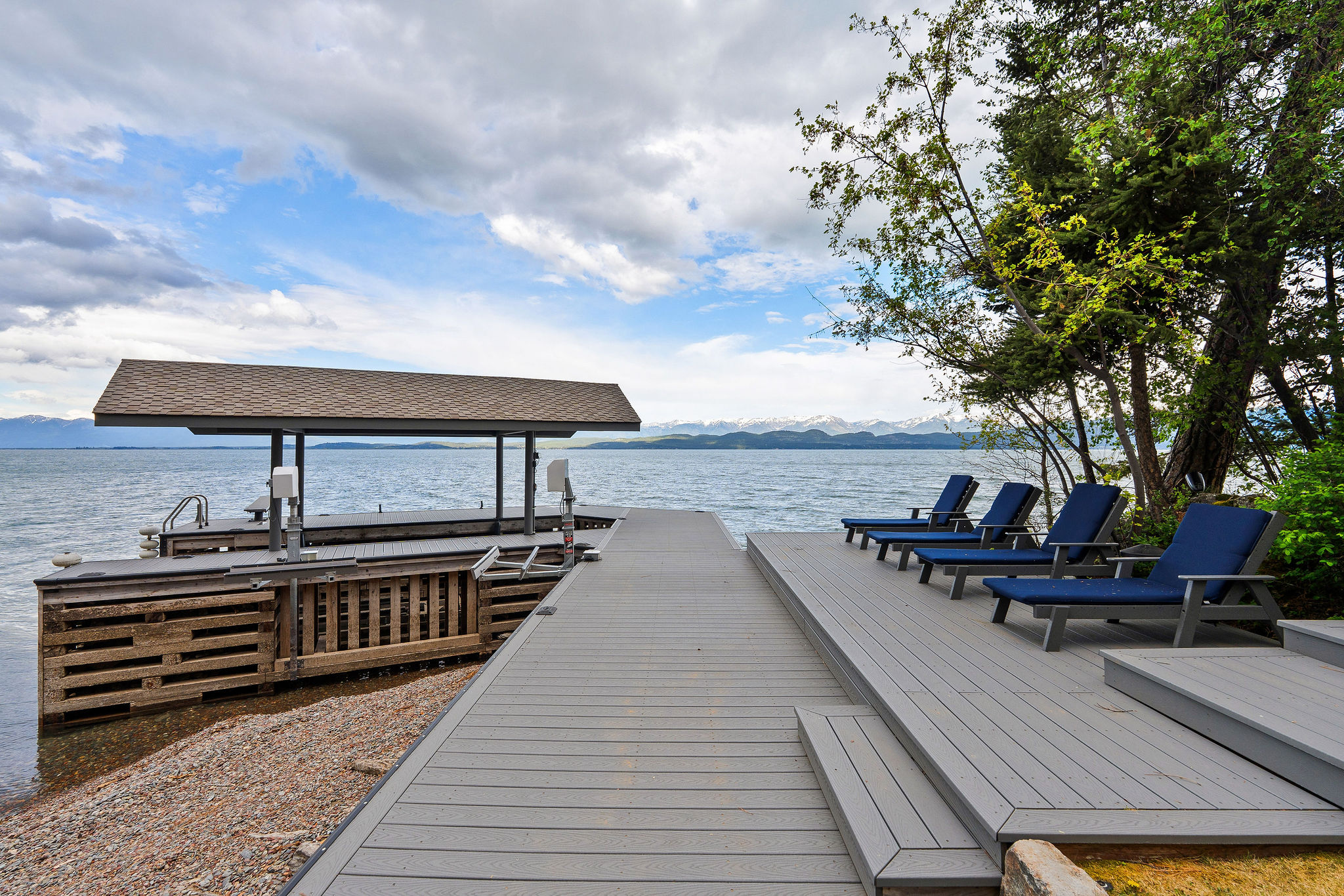 275 Tamarack Terrace