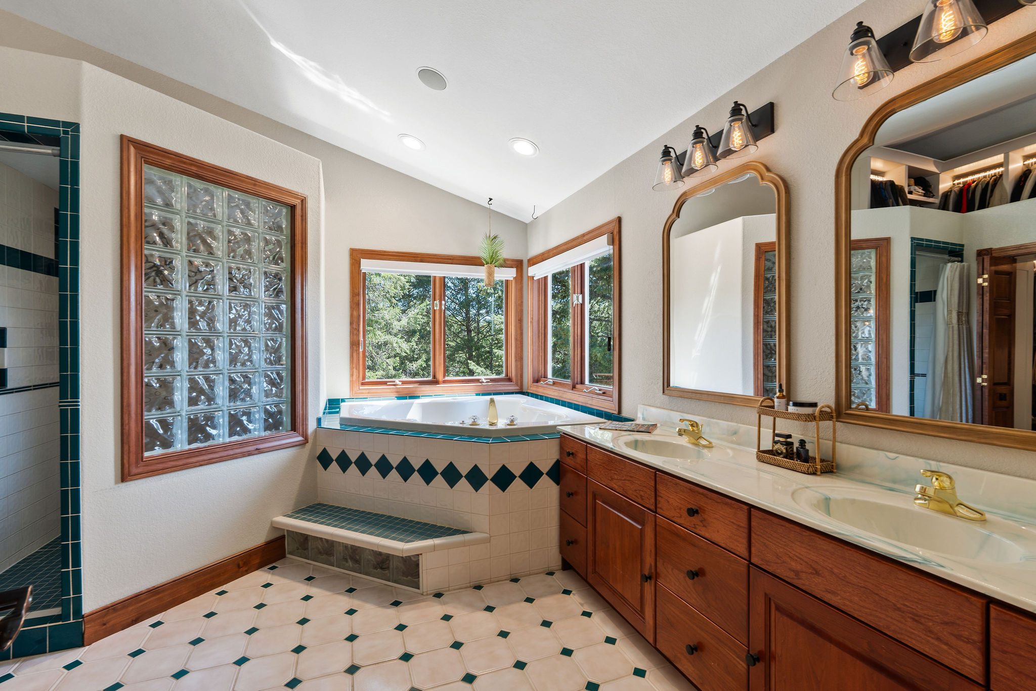 117 Little Mountain Lane