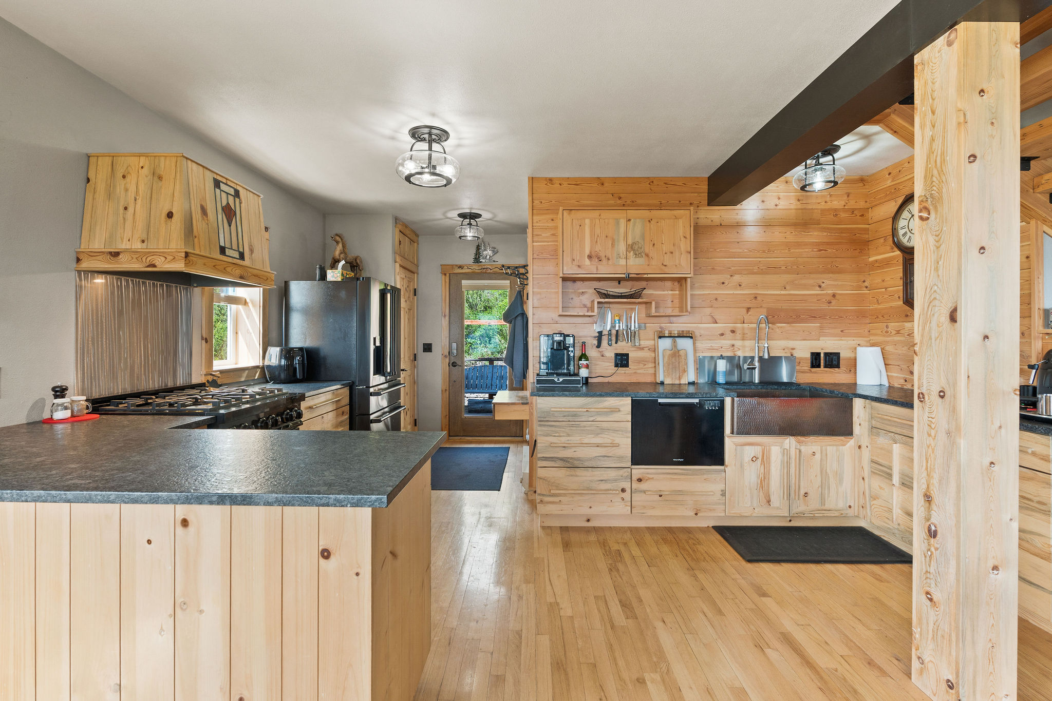 298 Lone Wolf Trail