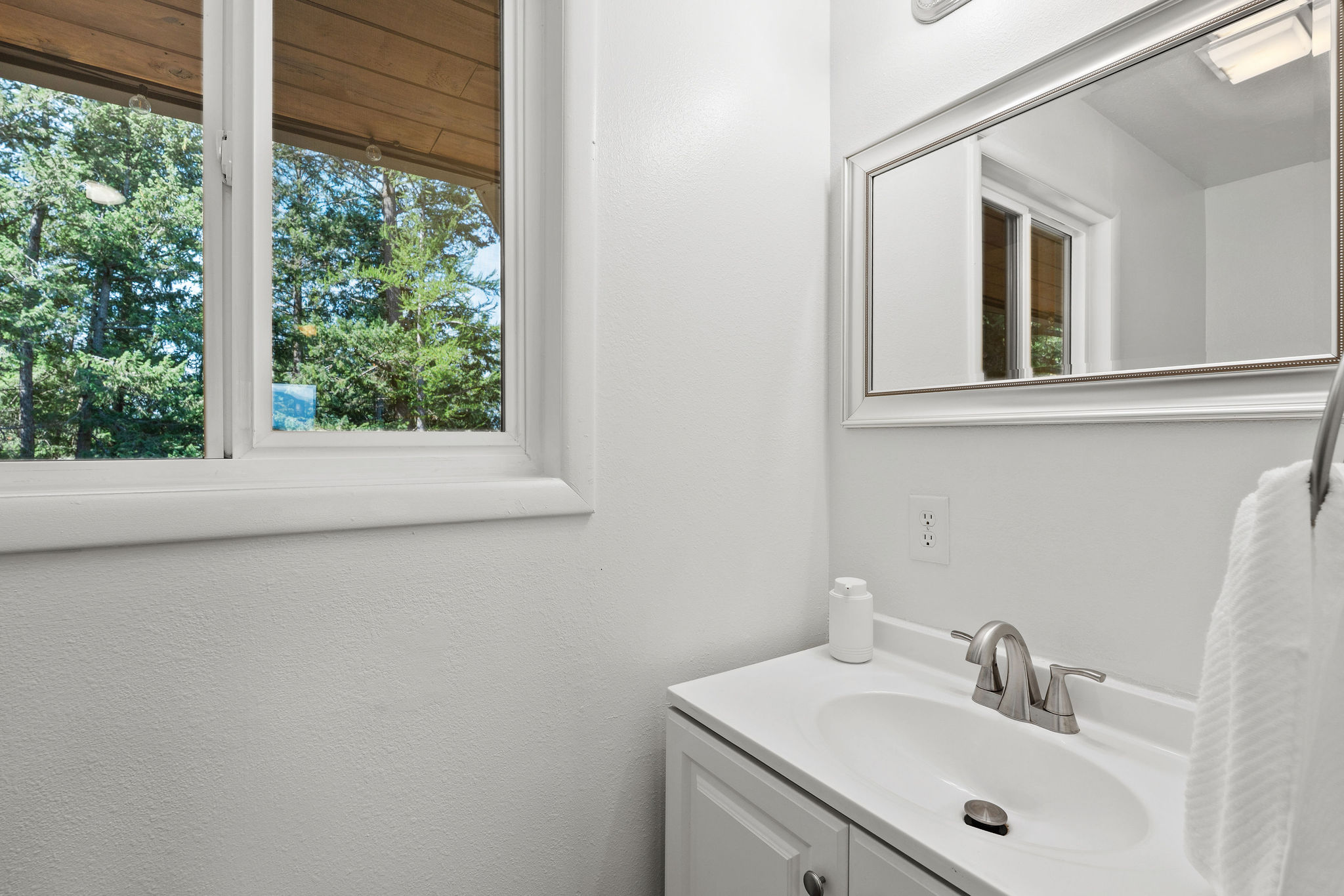 185 Kokanee Bend Drive