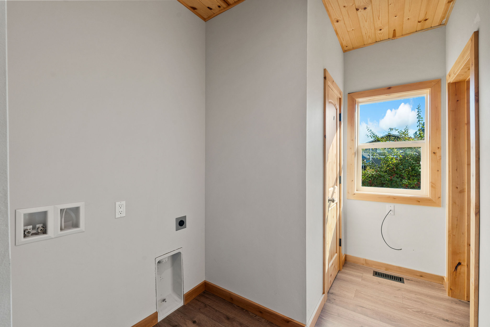 27 Bayview Drive