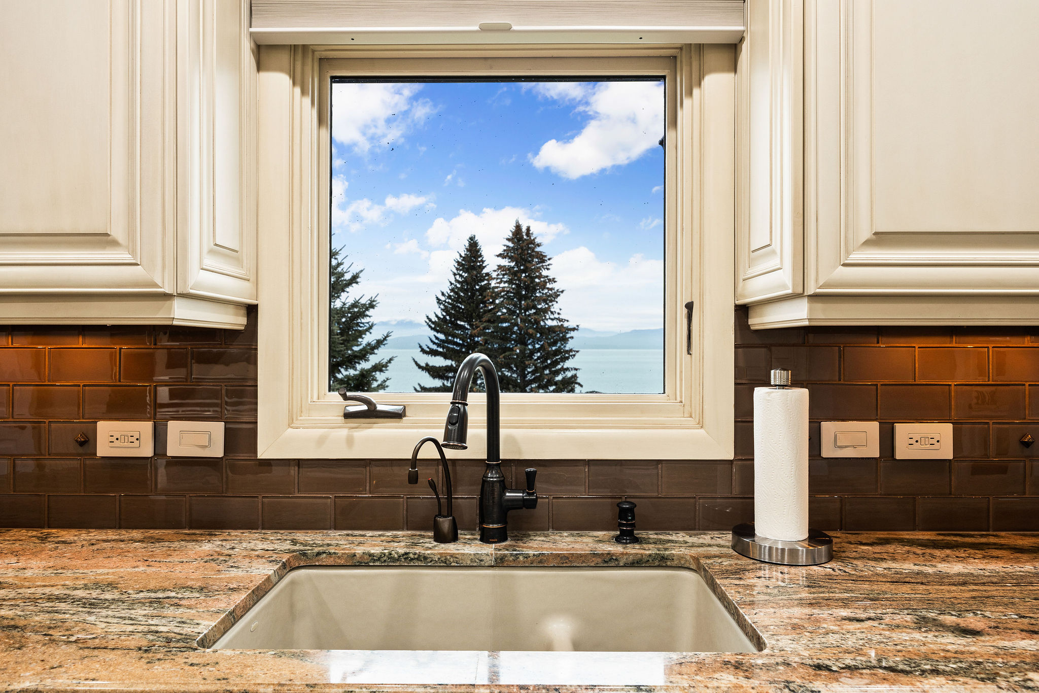 685 N Juniper Bay Road