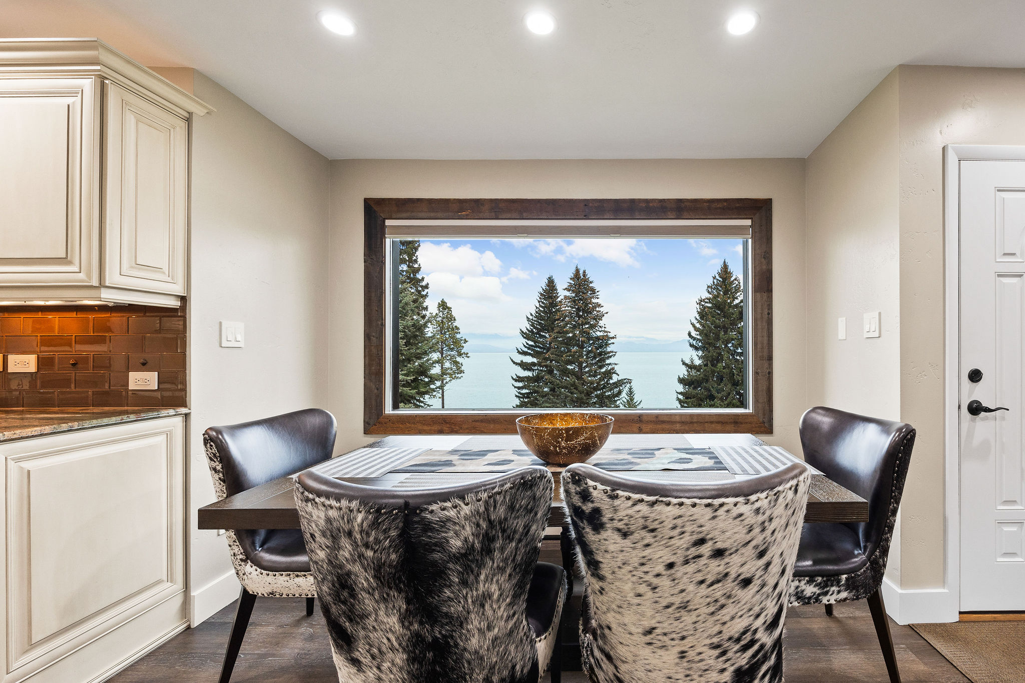 685 N Juniper Bay Road