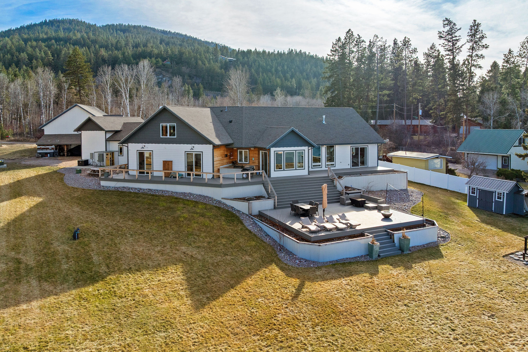 42818 La Bella Lane