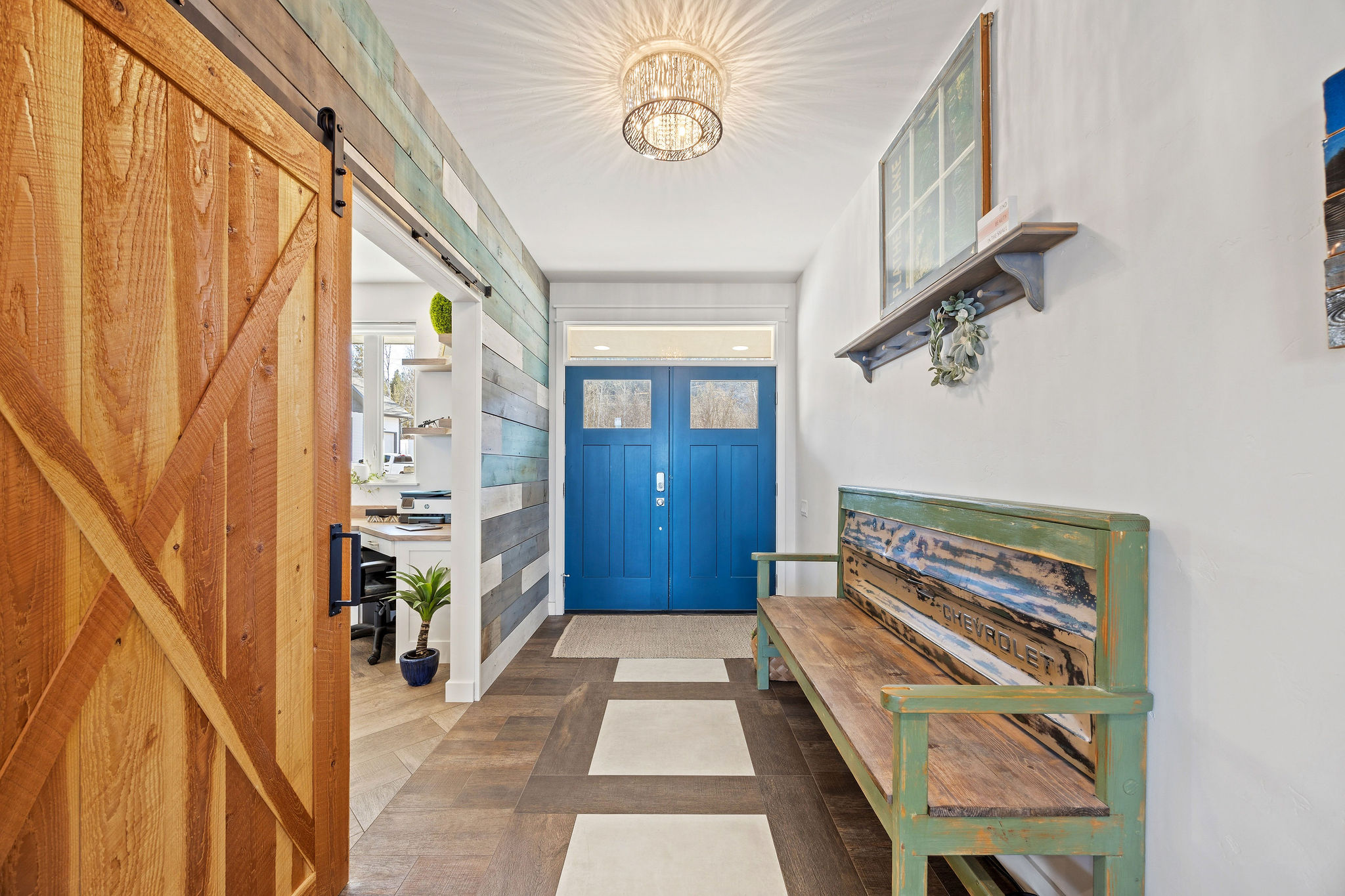 42818 La Bella Lane