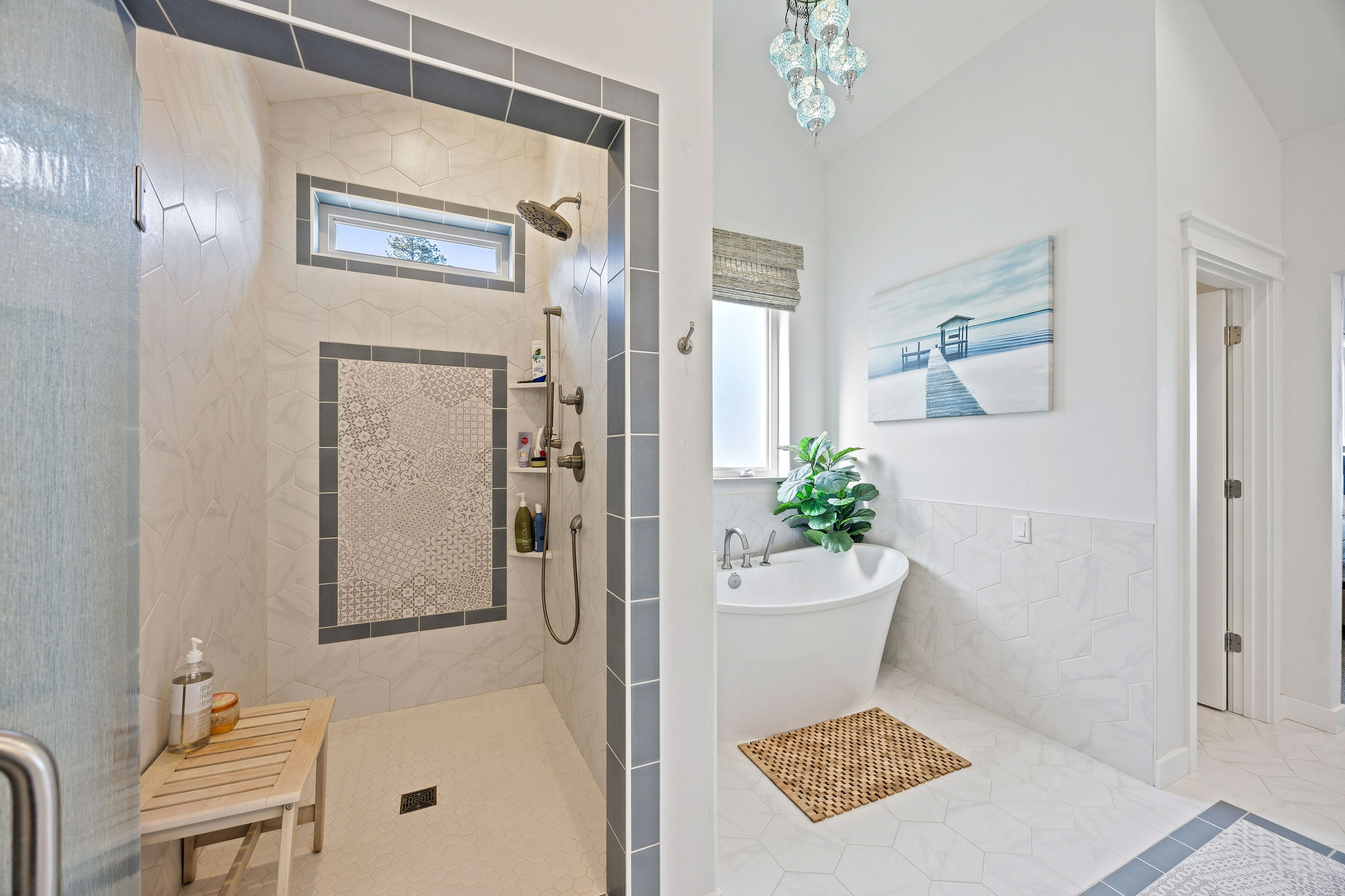 42818 La Bella Lane