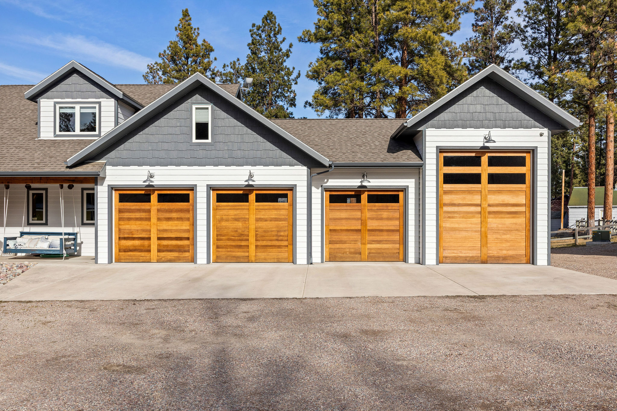 42818 La Bella Lane