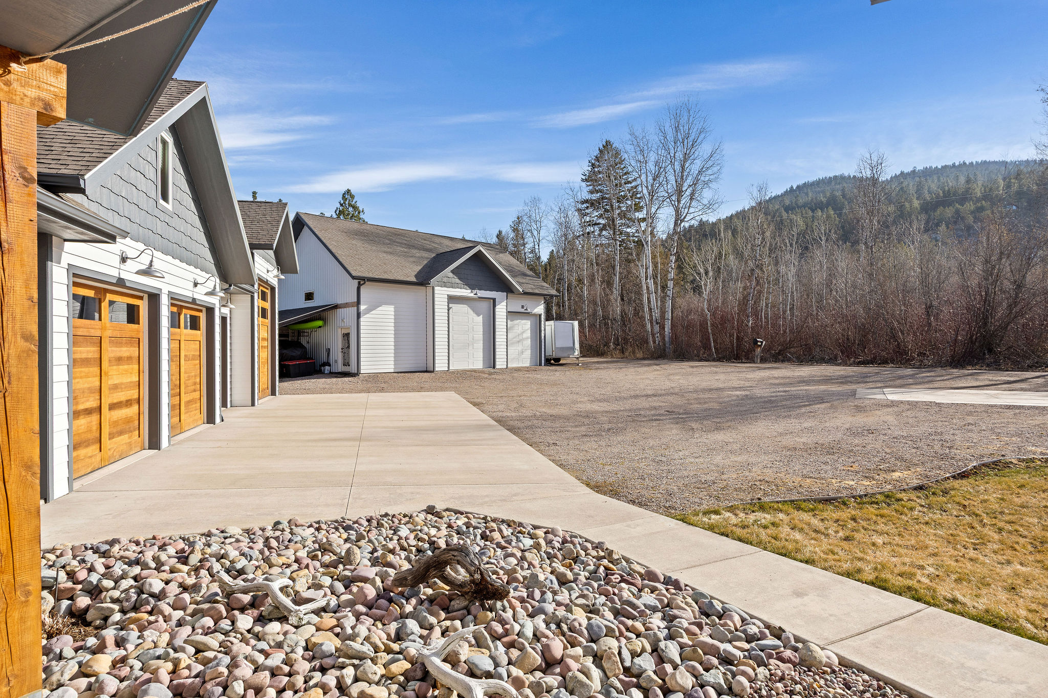 42818 La Bella Lane