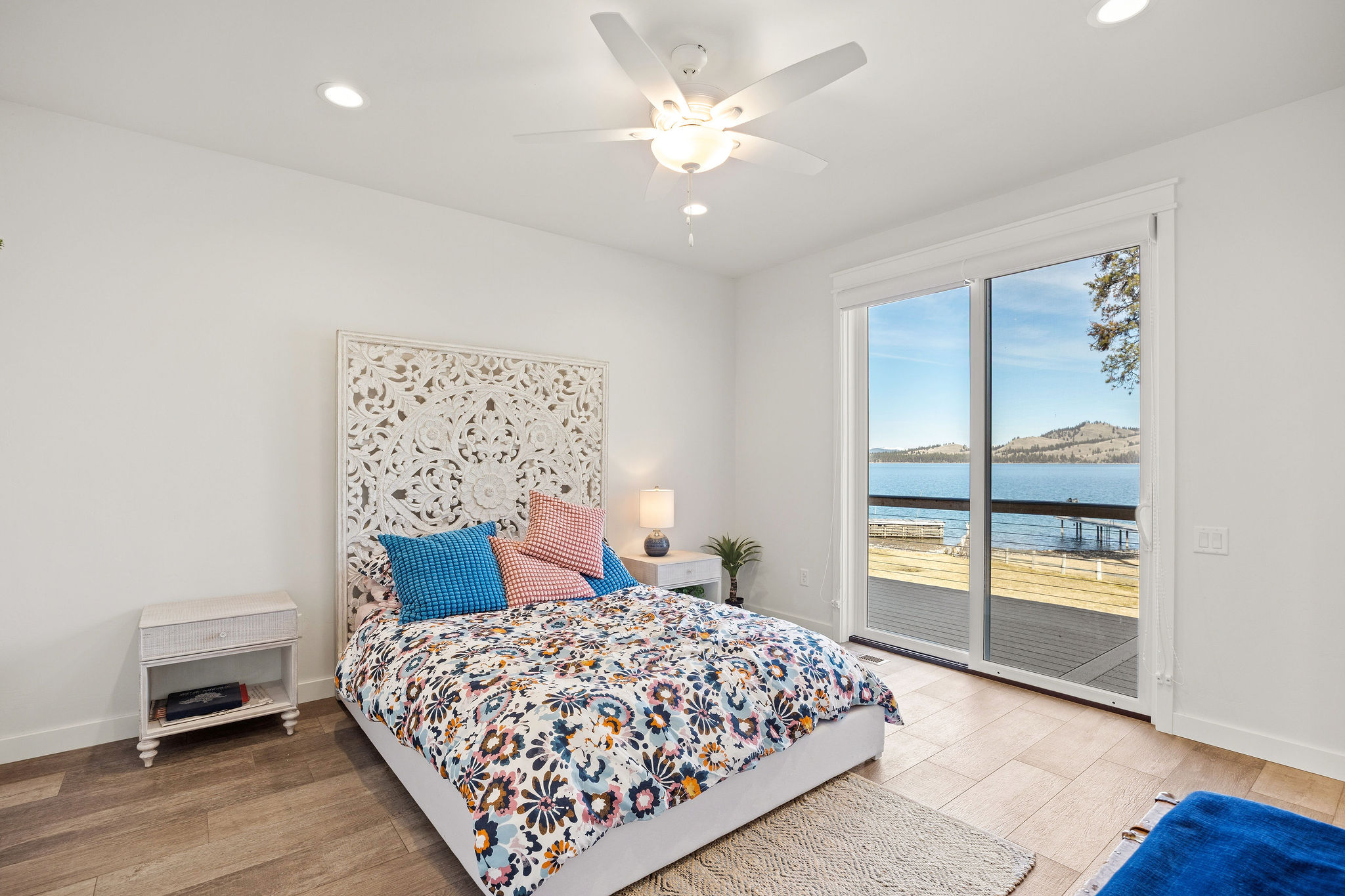 42818 La Bella Lane