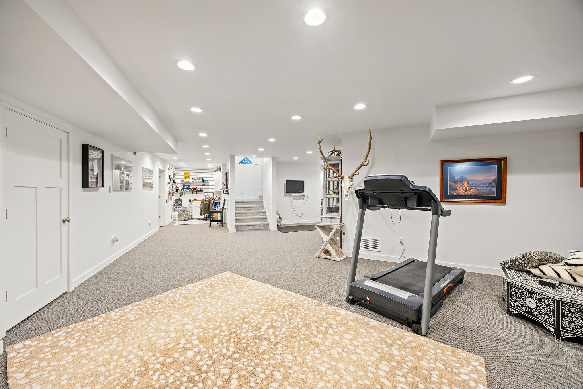 42818 La Bella Lane