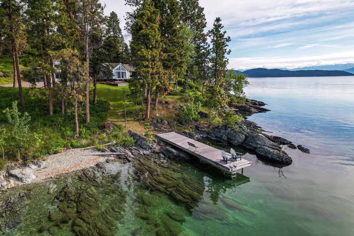 22700 Northaire Lane