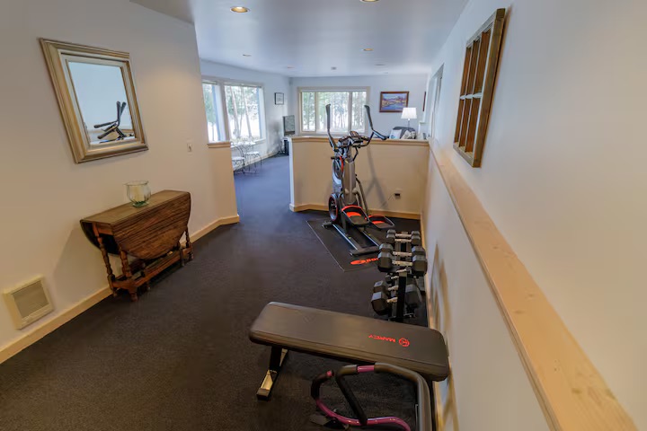 22700 Northaire Lane