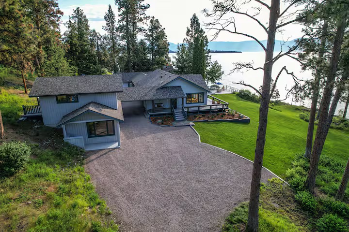 22700 Northaire Lane