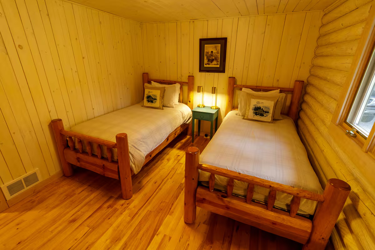 22700 Northaire Lane