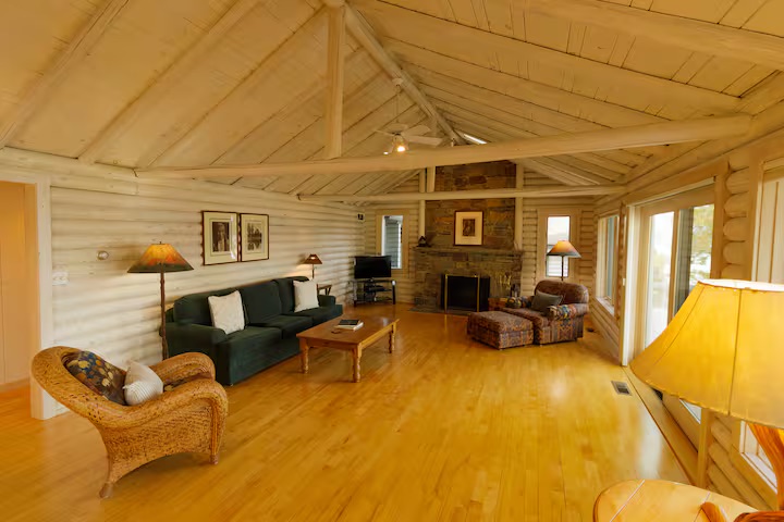 22700 Northaire Lane