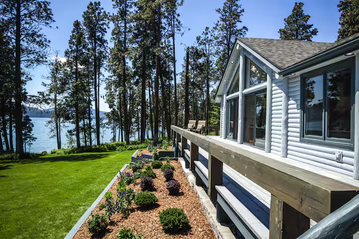 22700 Northaire Lane