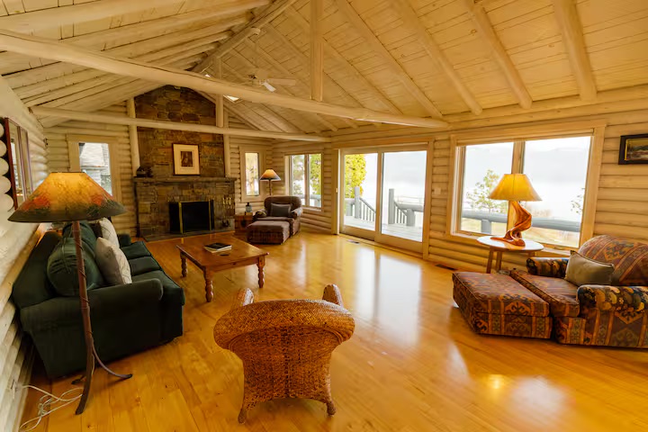 22700 Northaire Lane