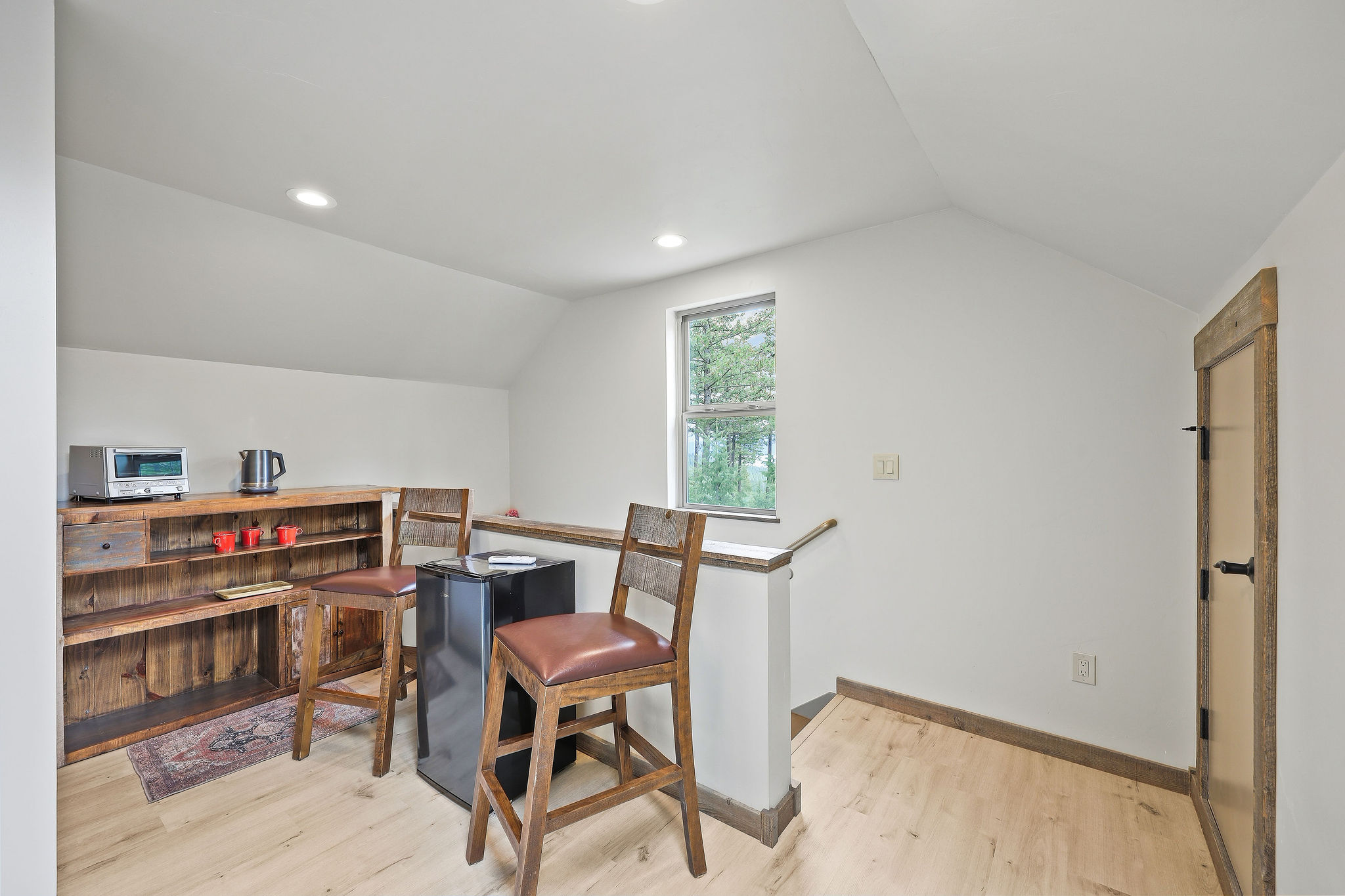 156 Goldenview Lane