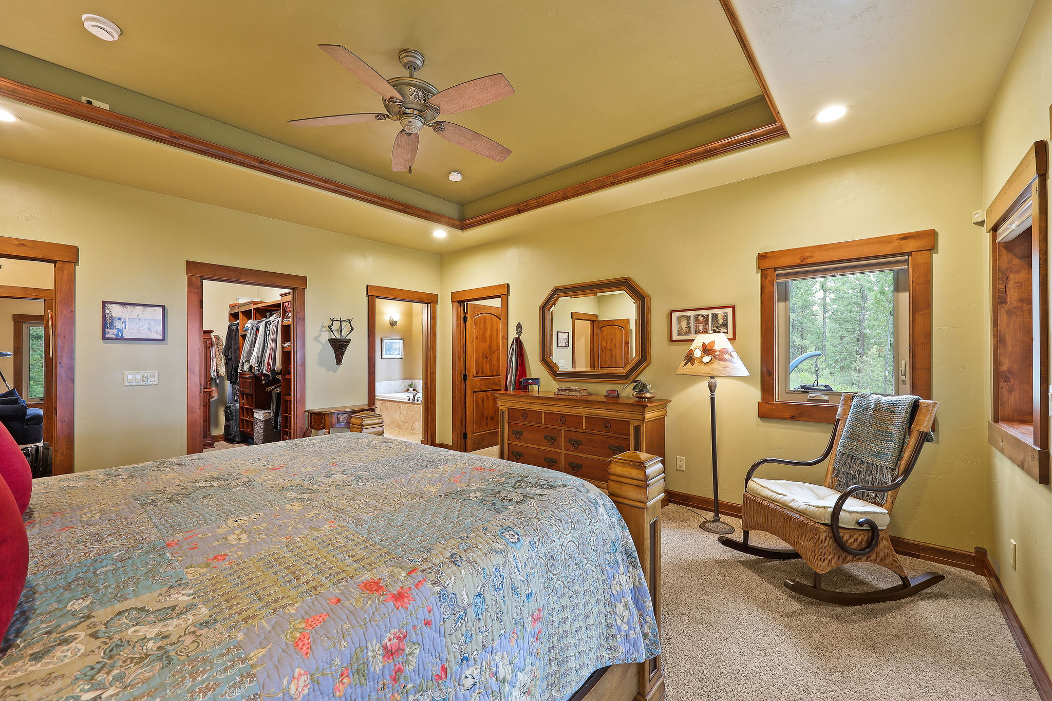 156 Goldenview Lane