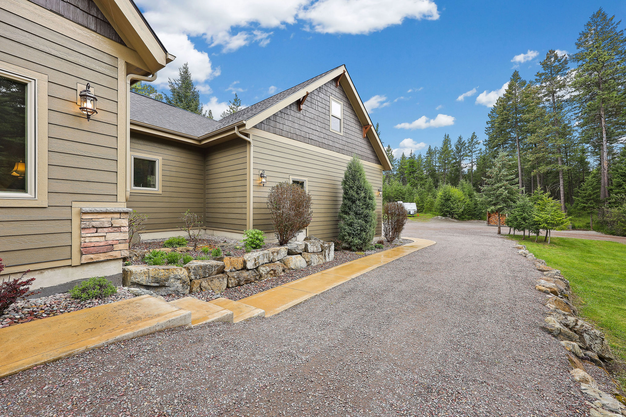 156 Goldenview Lane