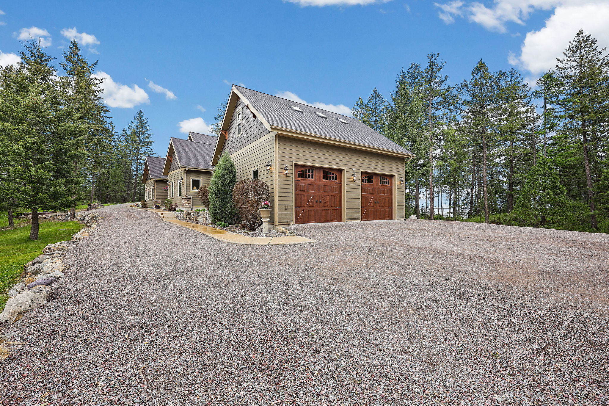 156 Goldenview Lane