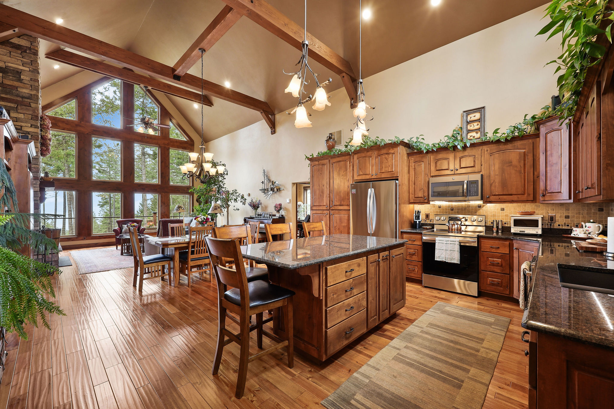 156 Goldenview Lane