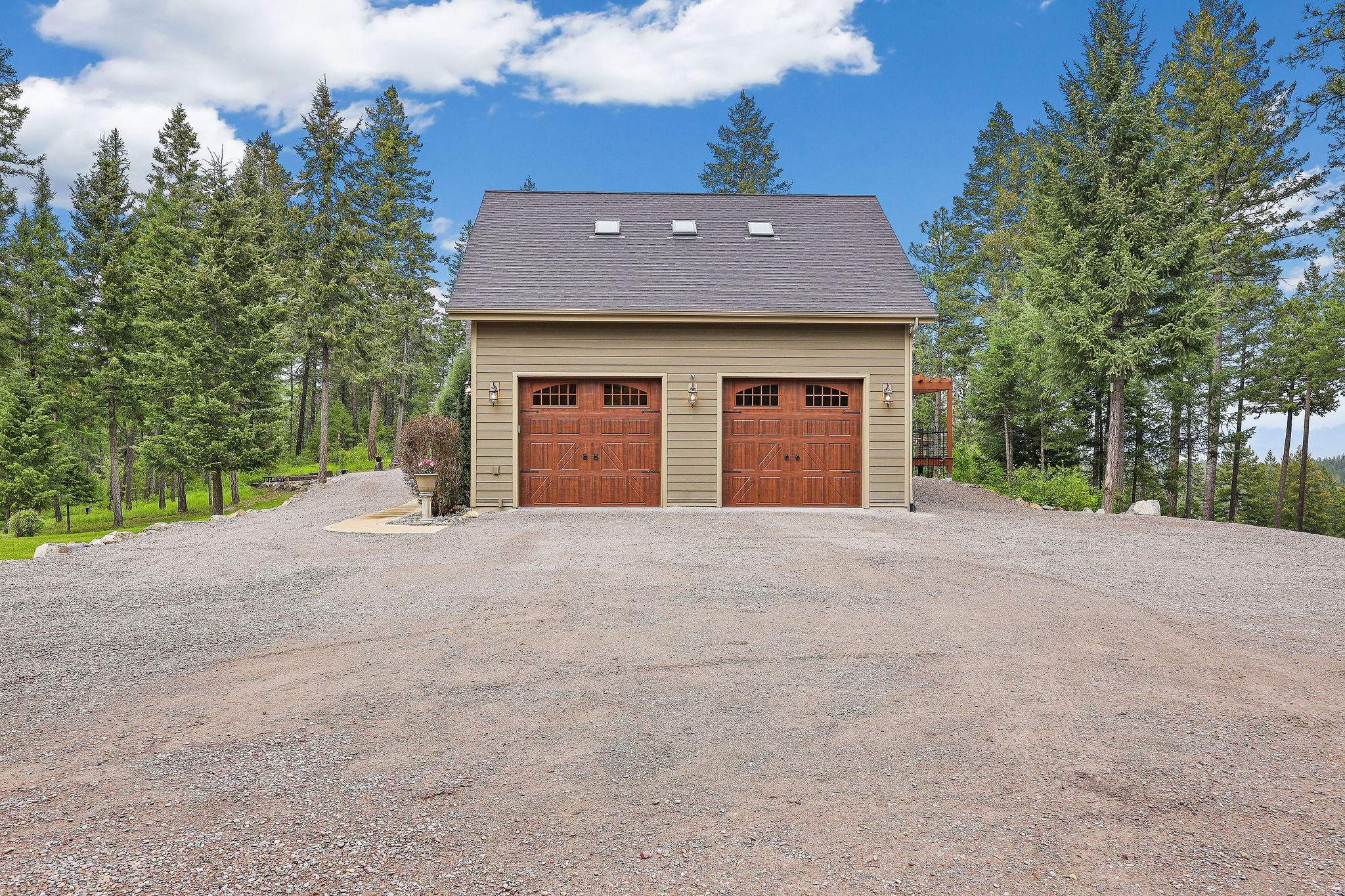 156 Goldenview Lane