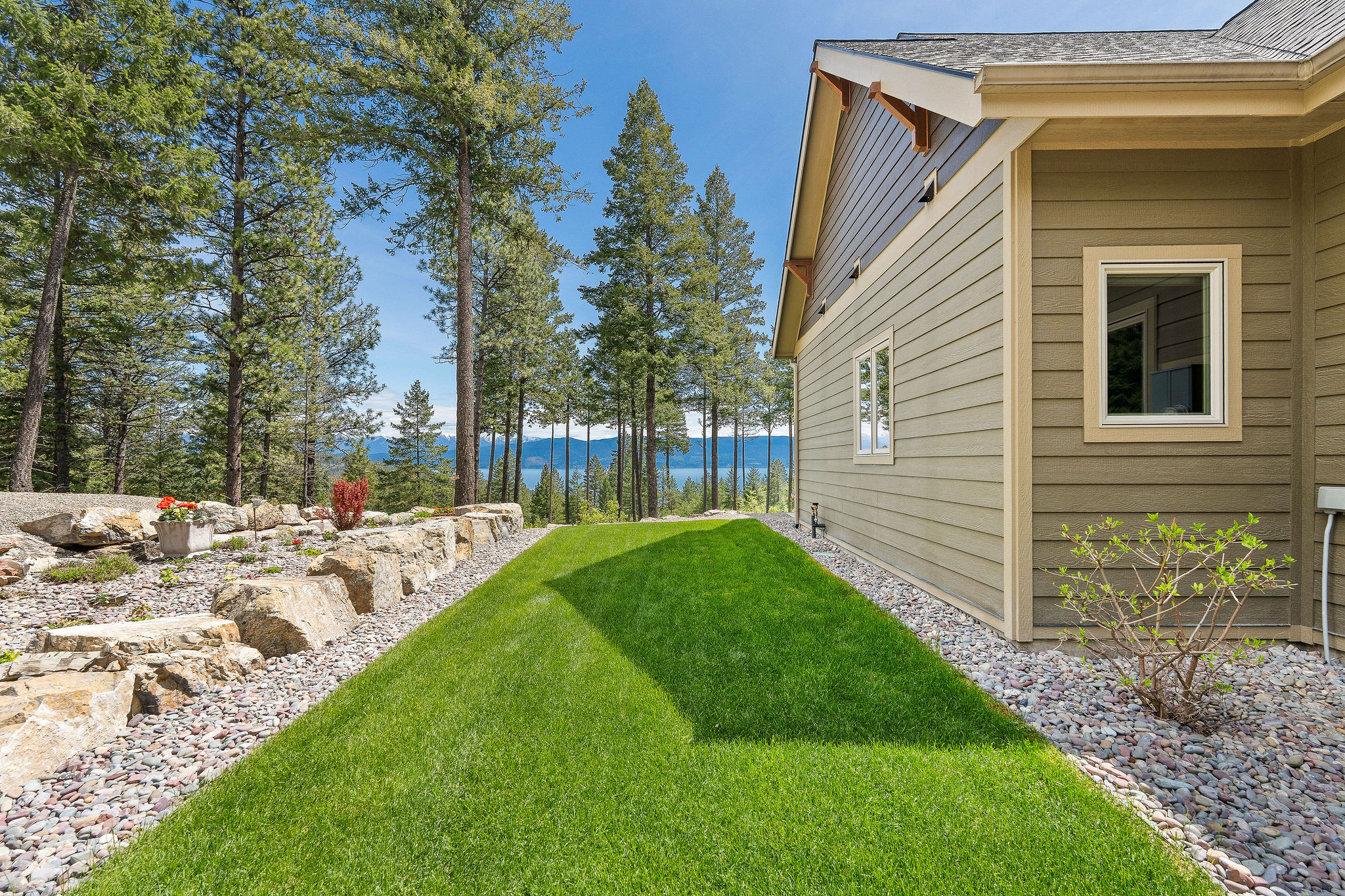 156 Goldenview Lane