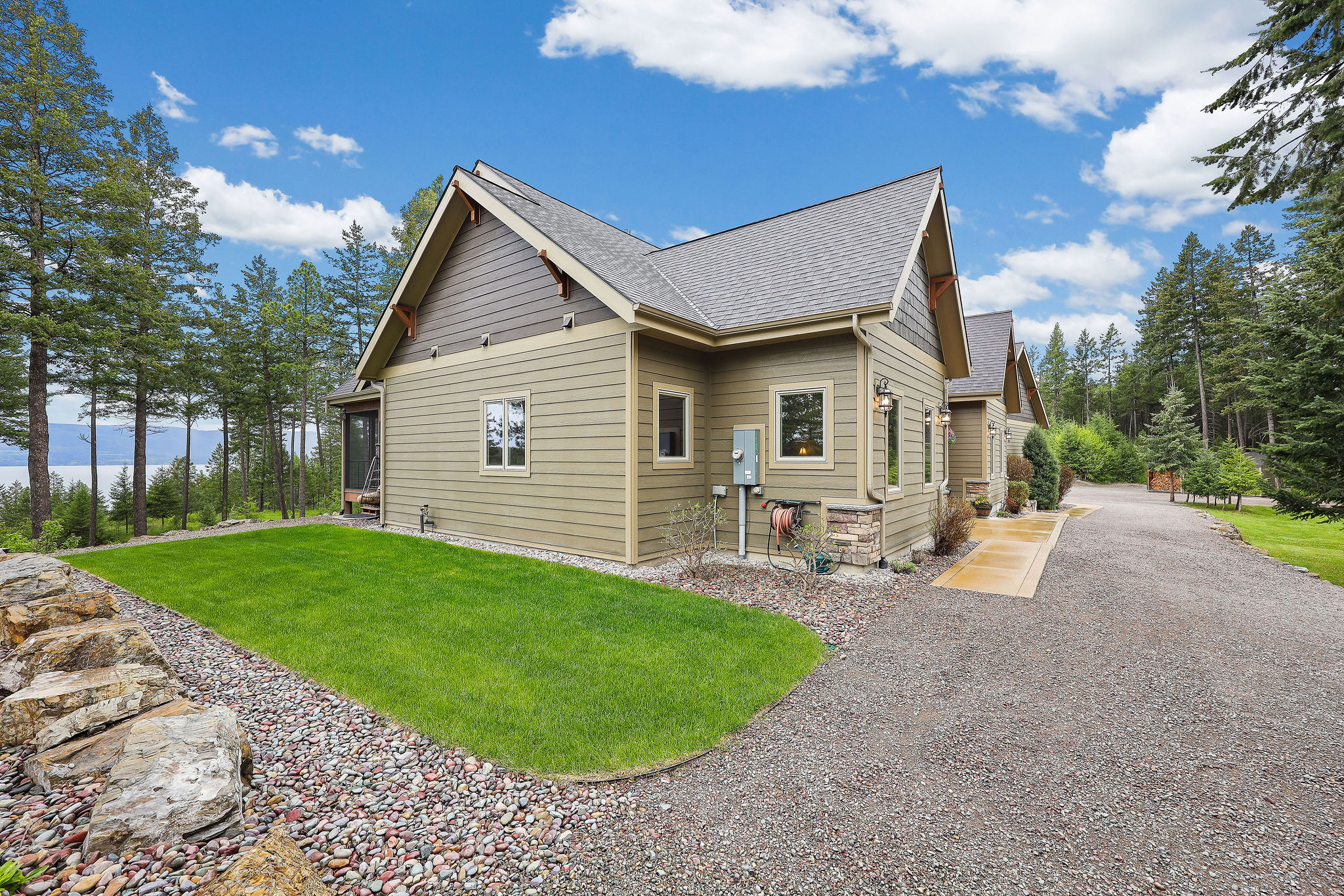 156 Goldenview Lane