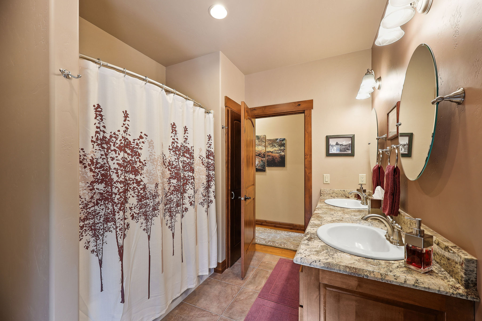 156 Goldenview Lane