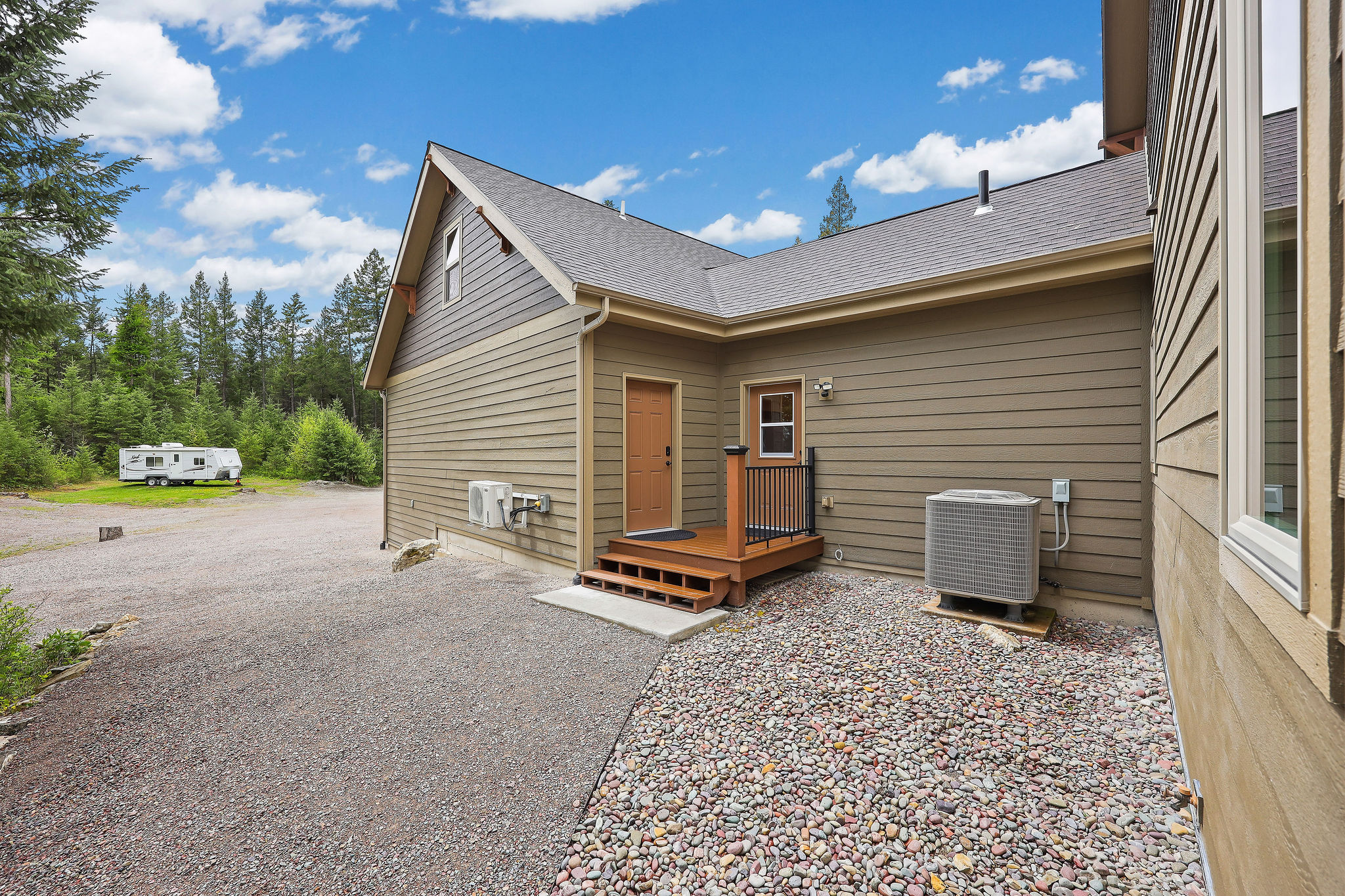 156 Goldenview Lane