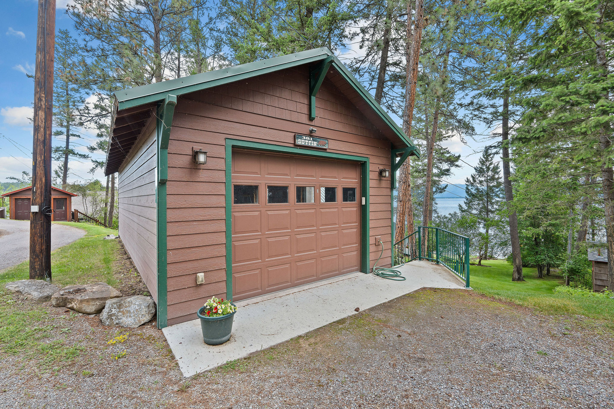 381 Caroline Point