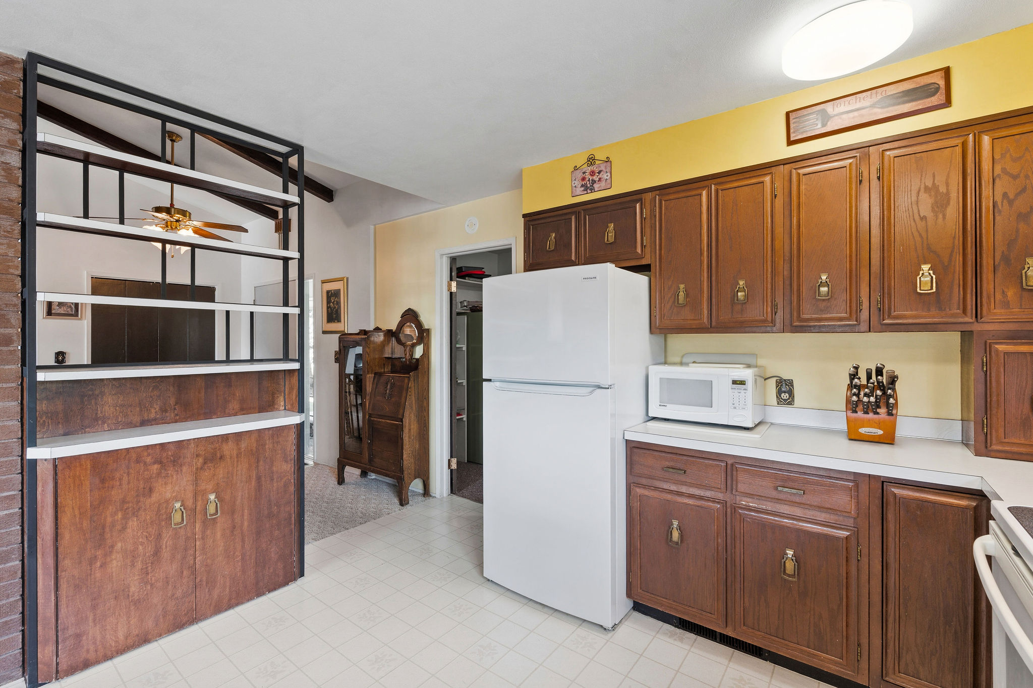 205 Lakeshore Drive