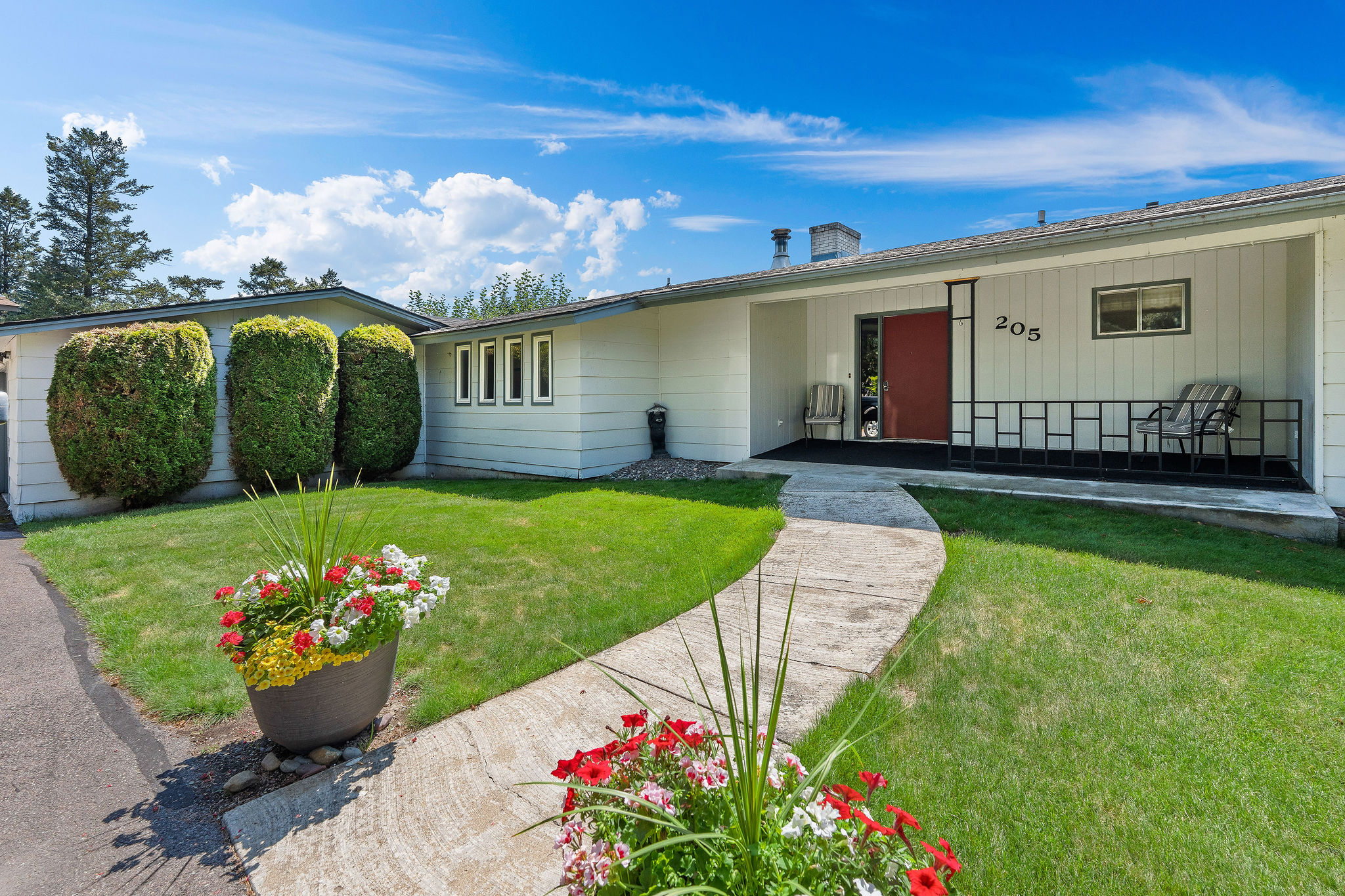 205 Lakeshore Drive