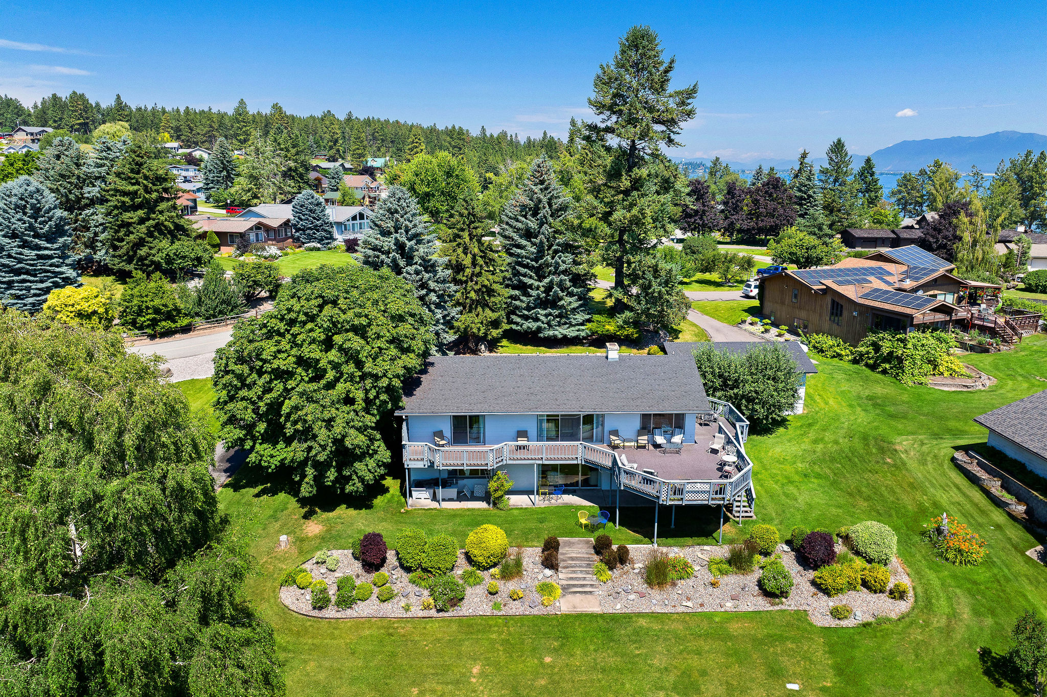 205 Lakeshore Drive