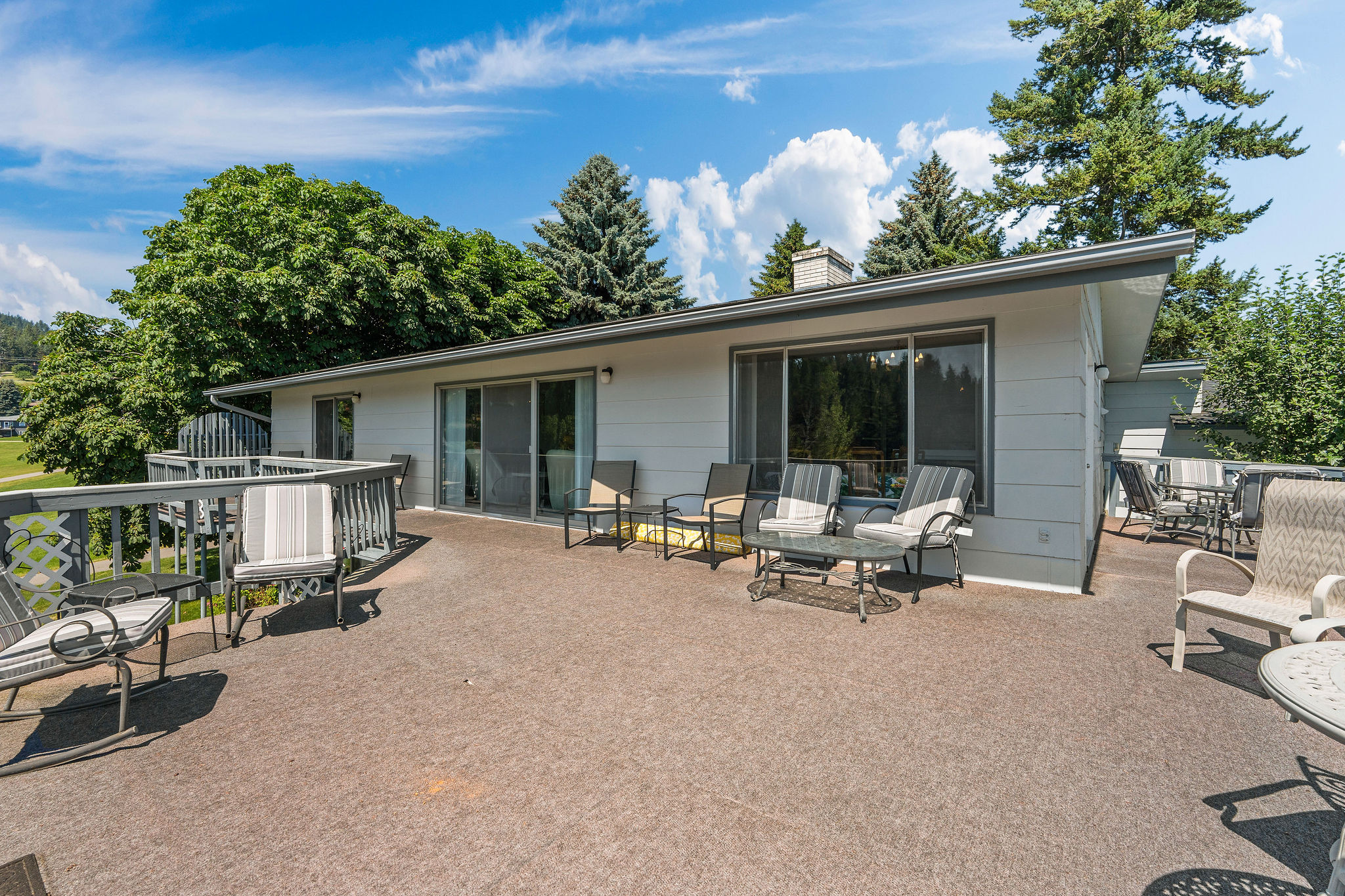 205 Lakeshore Drive