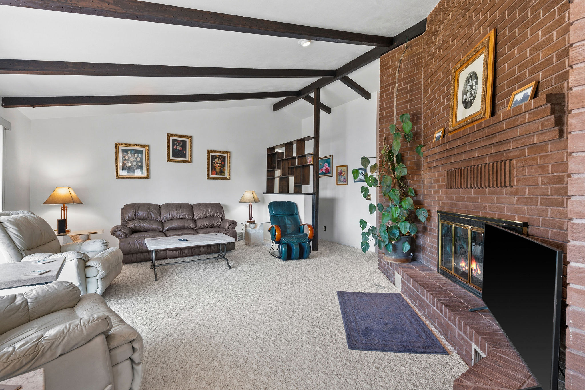 205 Lakeshore Drive