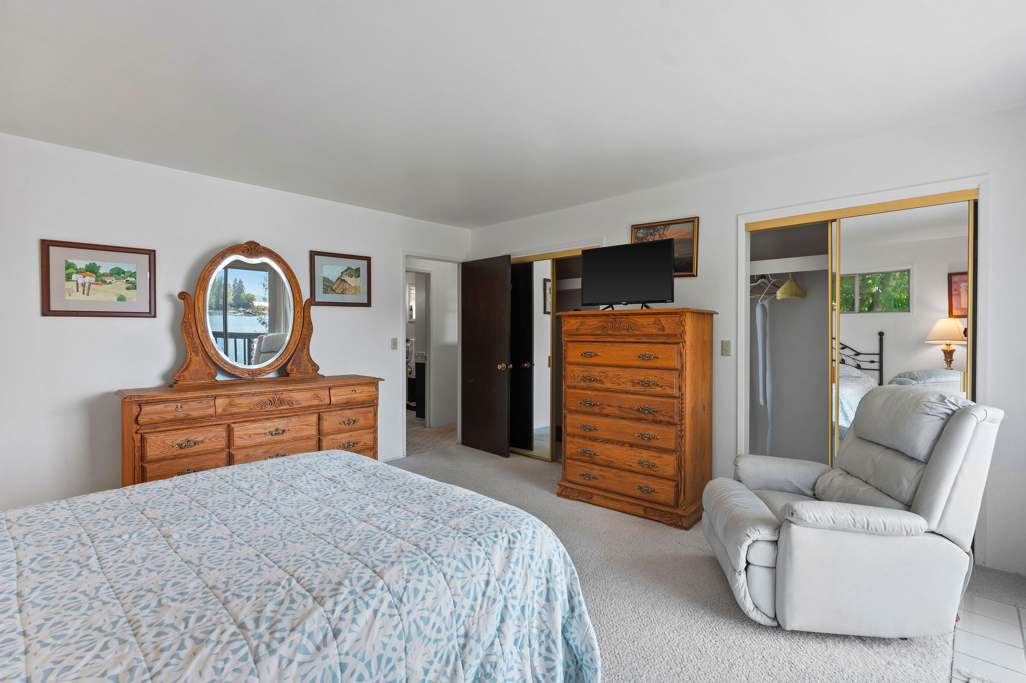 205 Lakeshore Drive