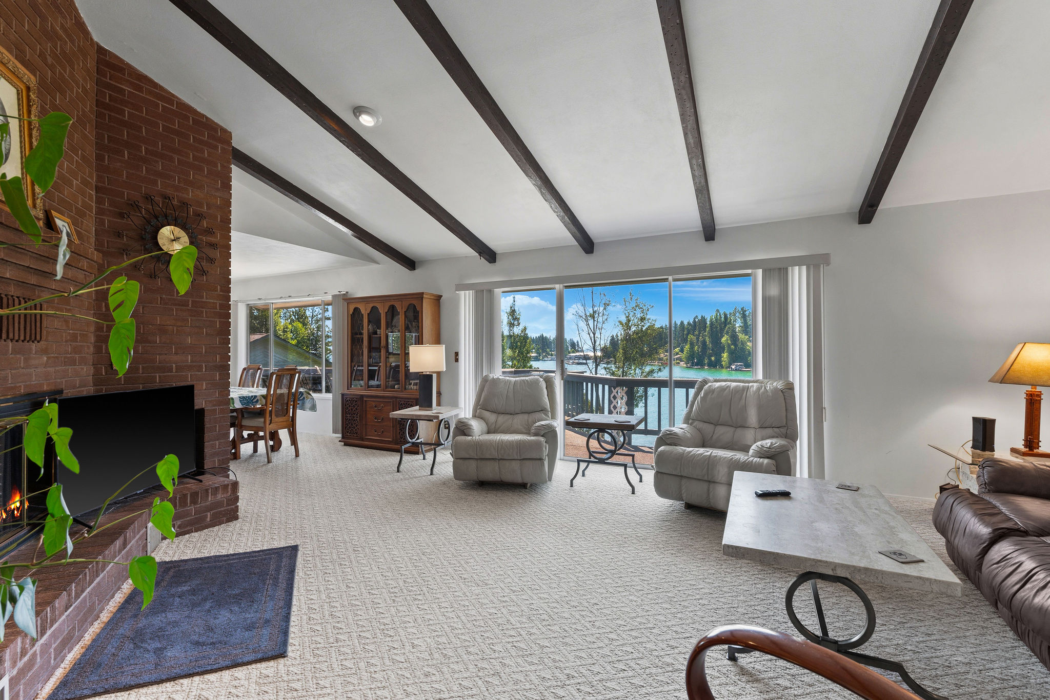 205 Lakeshore Drive