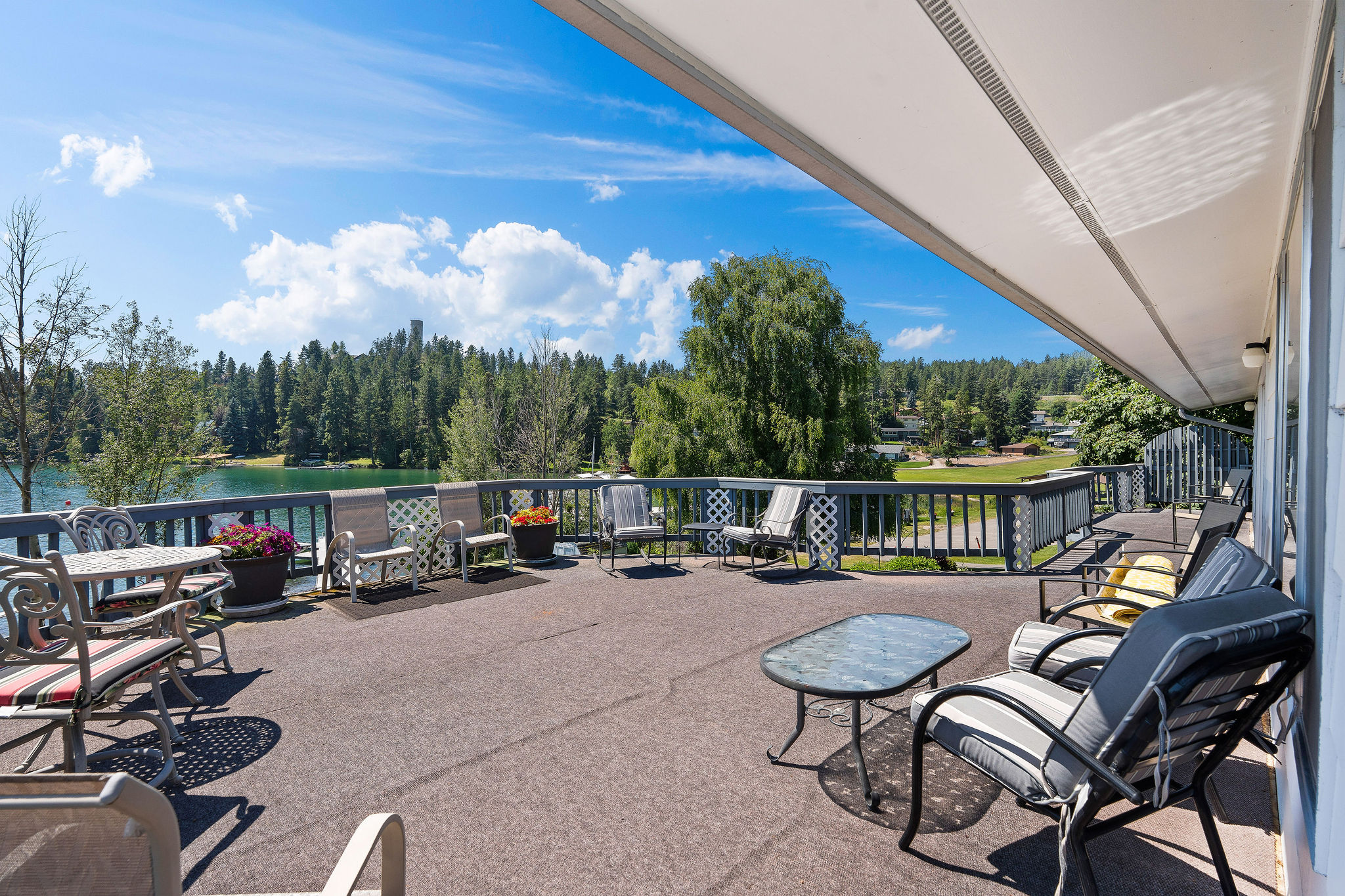 205 Lakeshore Drive