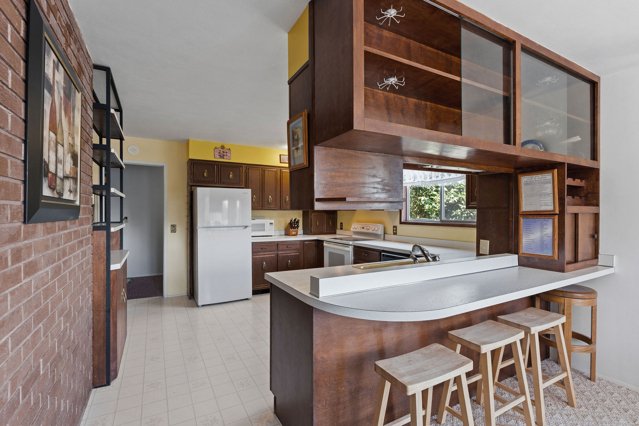 205 Lakeshore Drive
