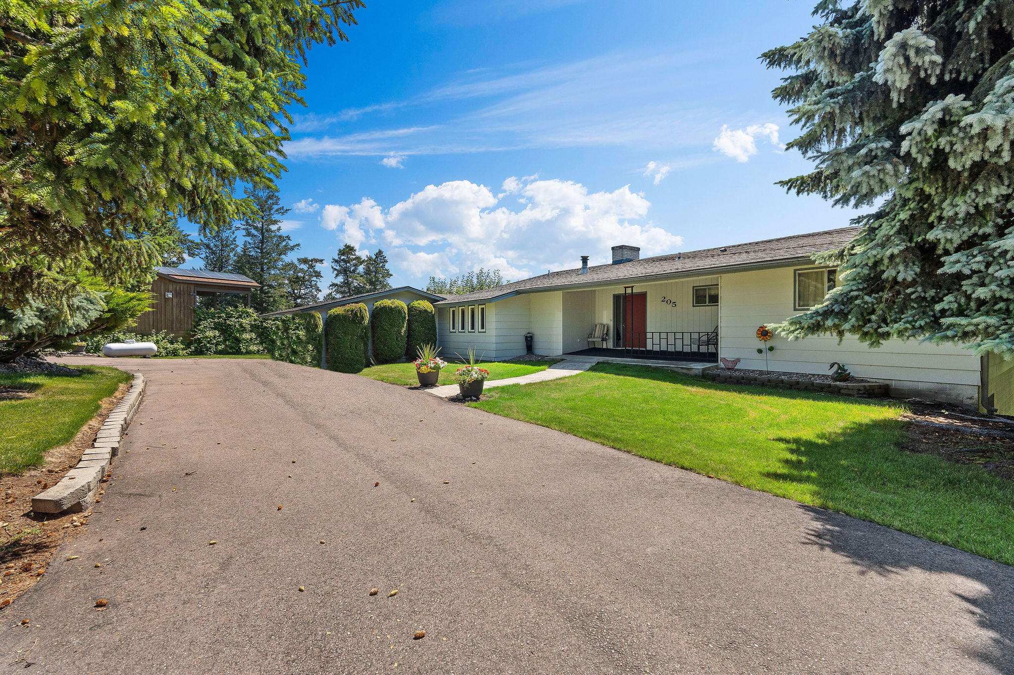 205 Lakeshore Drive