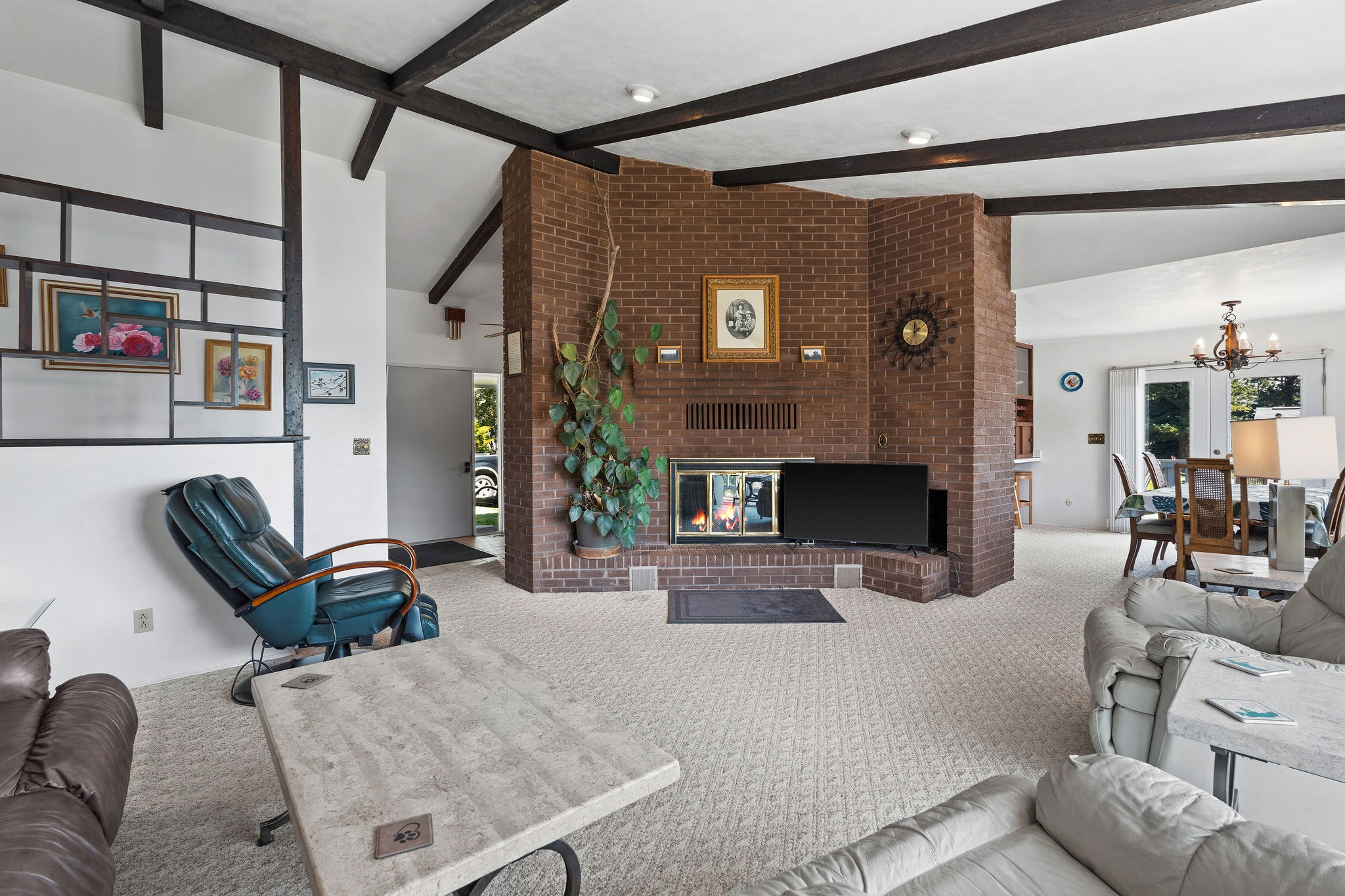 205 Lakeshore Drive