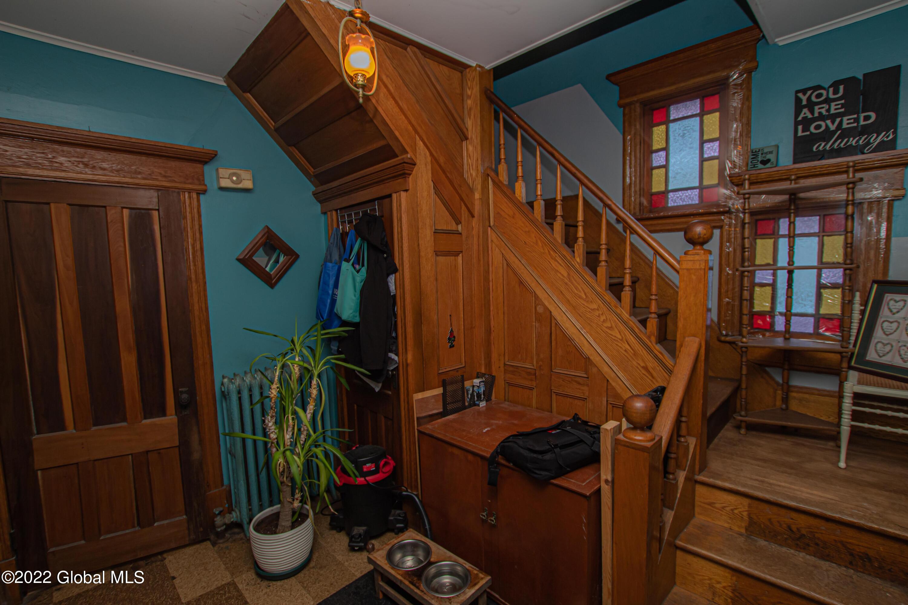 83 W Pine Street