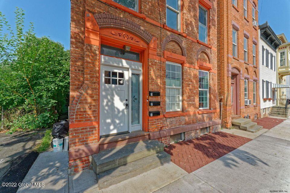 365 4th Street