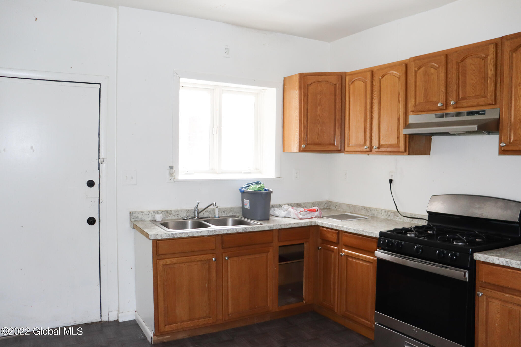 365 4th Street