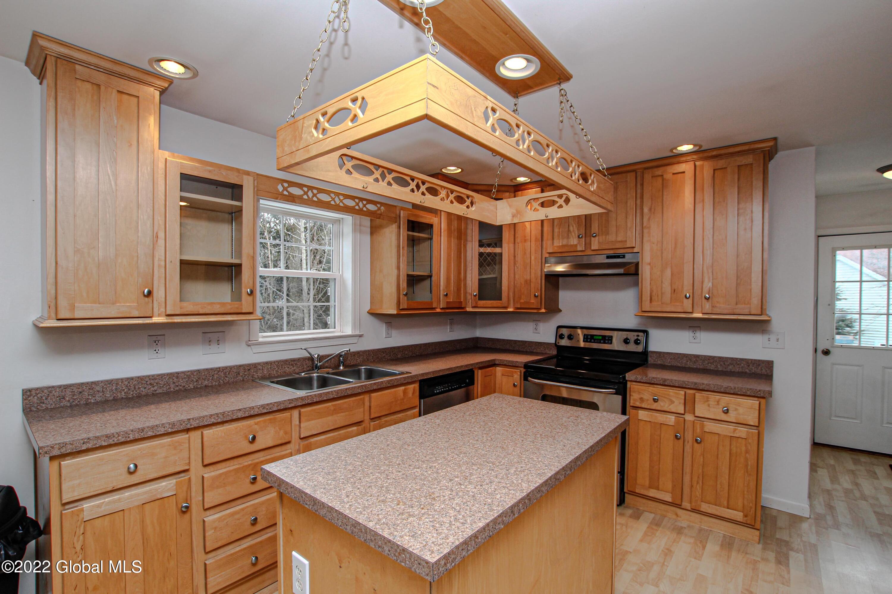26 Yale Street