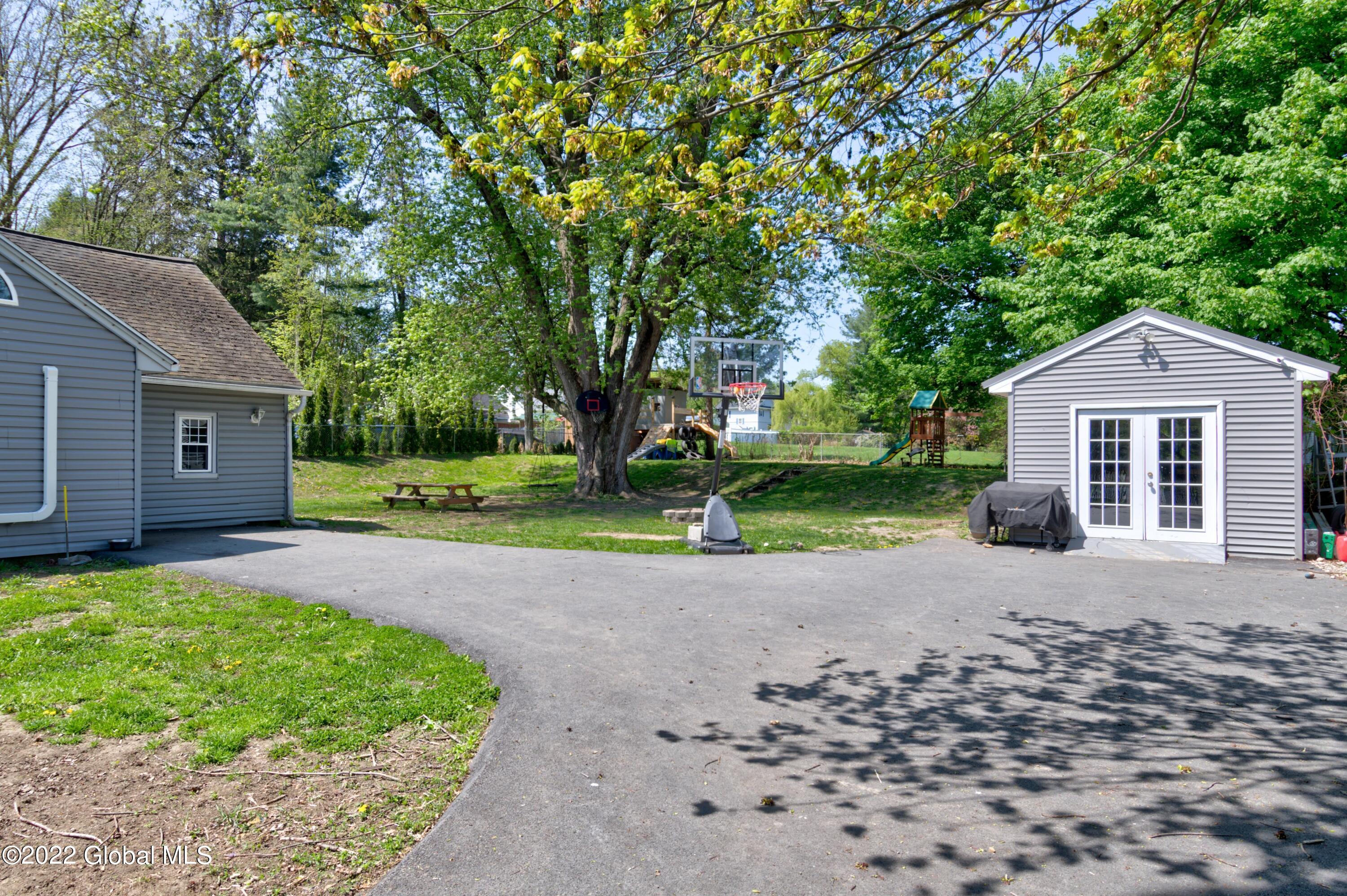 51 Brookside Avenue